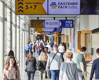 Besucher der Fastener Fair Global